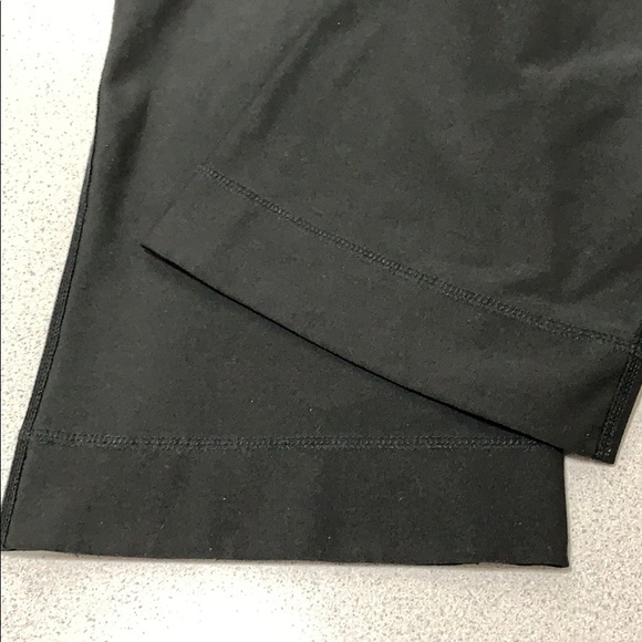 Nike Crops - Picture 4 of 6